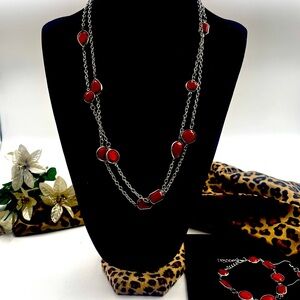 Chic red stone necklace and bracelet set with silver-tone chain links